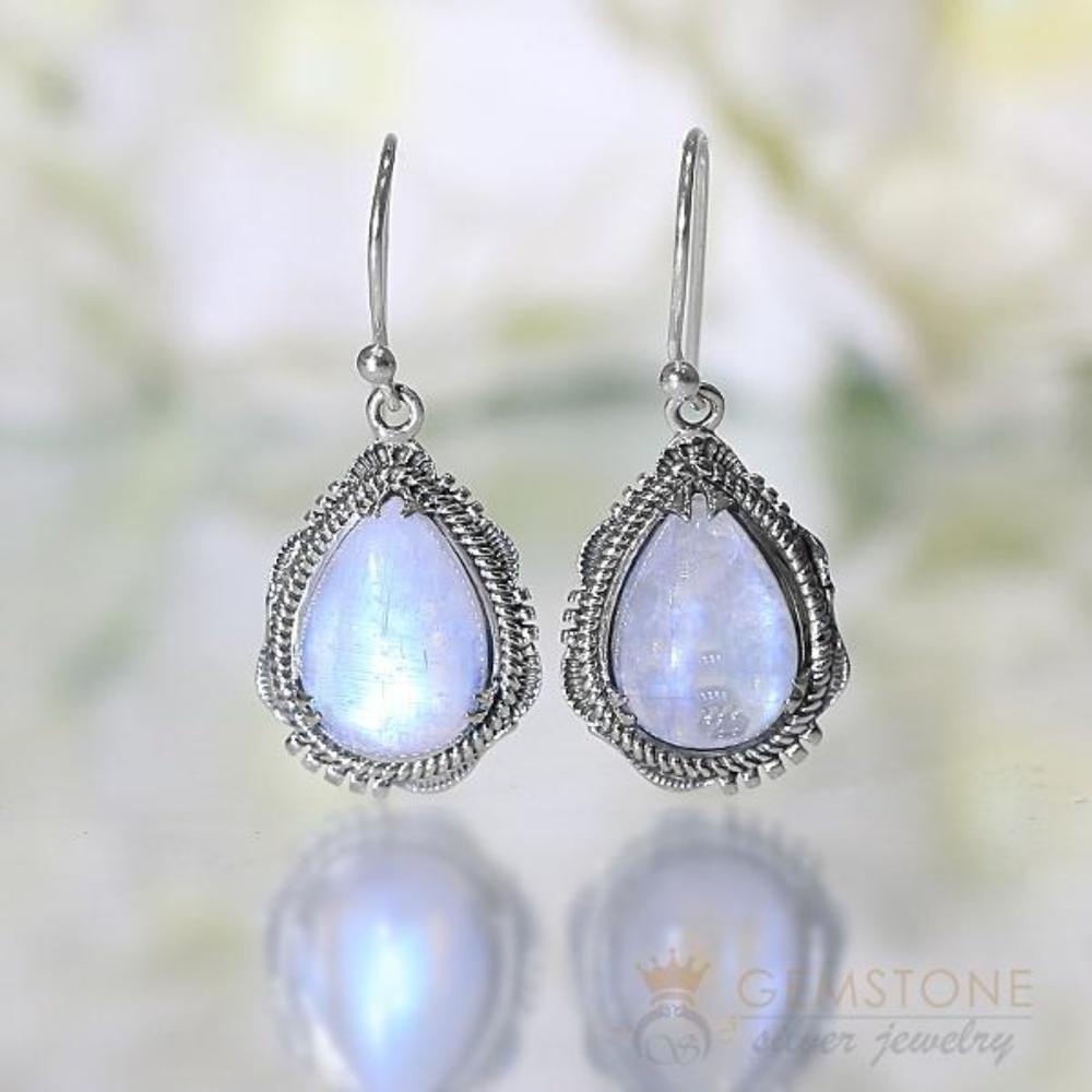 Moonstone Earring - Whimsical Diva